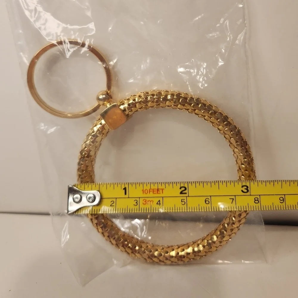 Brand New 3” Gold-tone Metal Mesh/ Snake Skin textured Bangle Key Ring K…